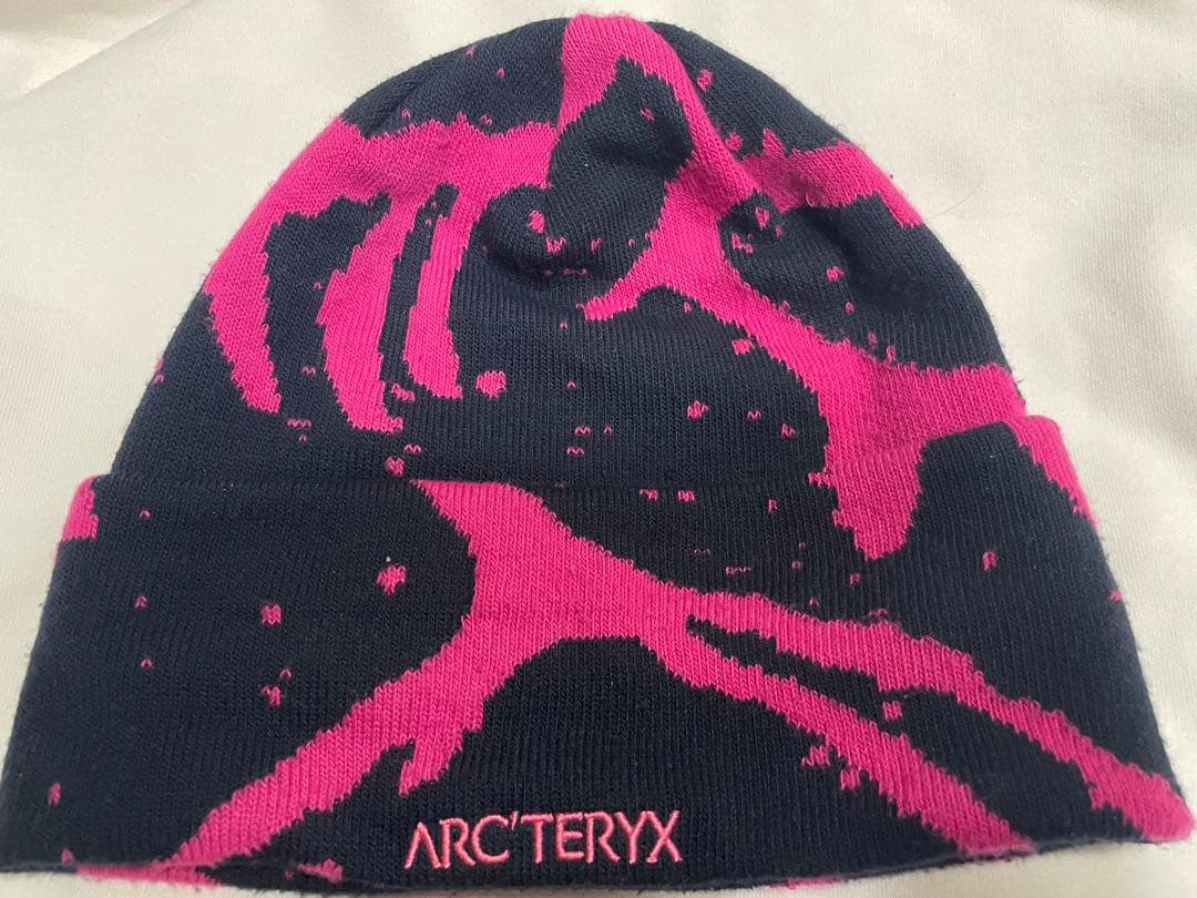 アークテリクス　グロットトーク