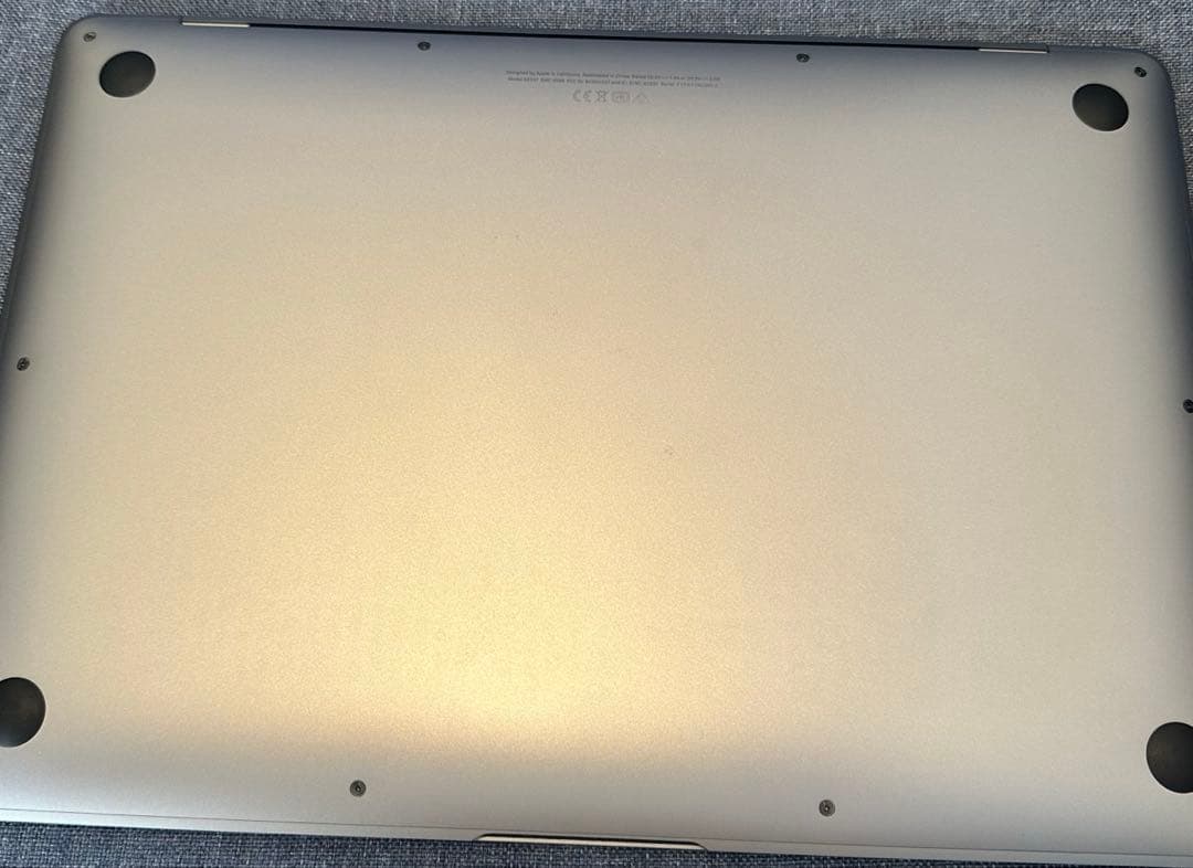 MacBook Air 13インチ 2020 M1 8コア16GB 256GB