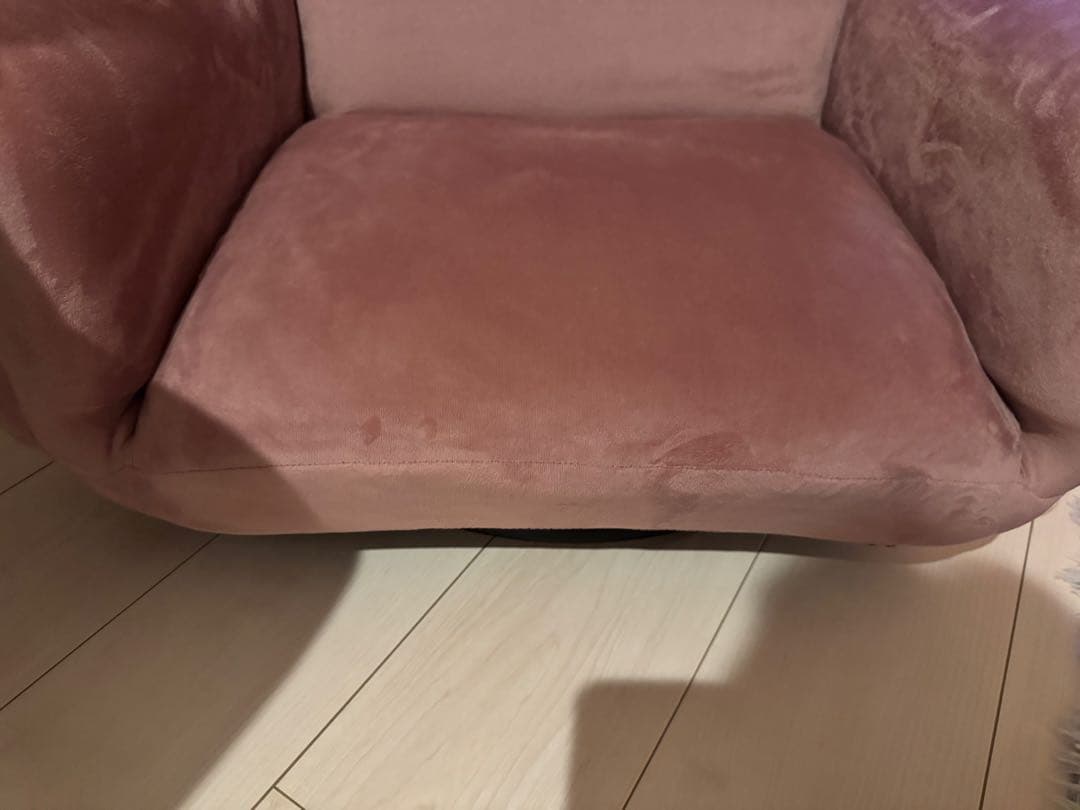 and cute 低反発肘付き回転座椅子　スモークピンク　中古　used 品