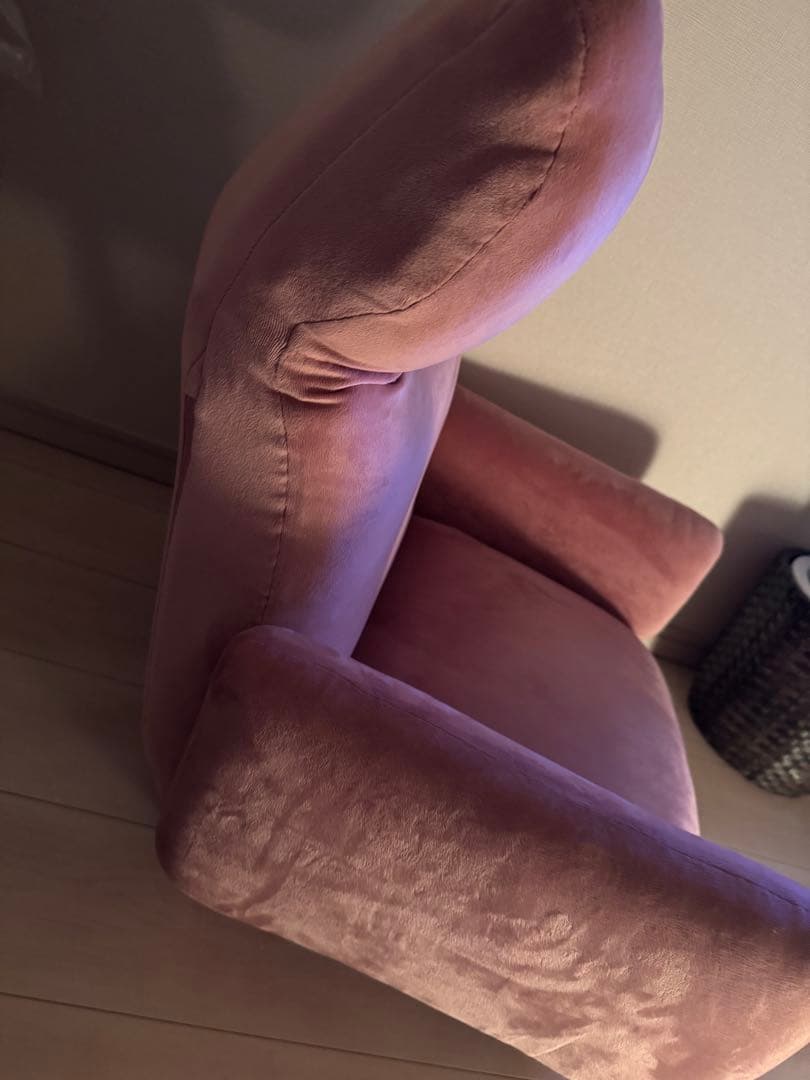 and cute 低反発肘付き回転座椅子　スモークピンク　中古　used 品