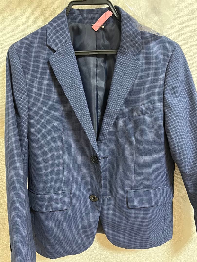 コムサイズム　マイクロチェック柄スーツ　140㌢　シャツネクタイセット