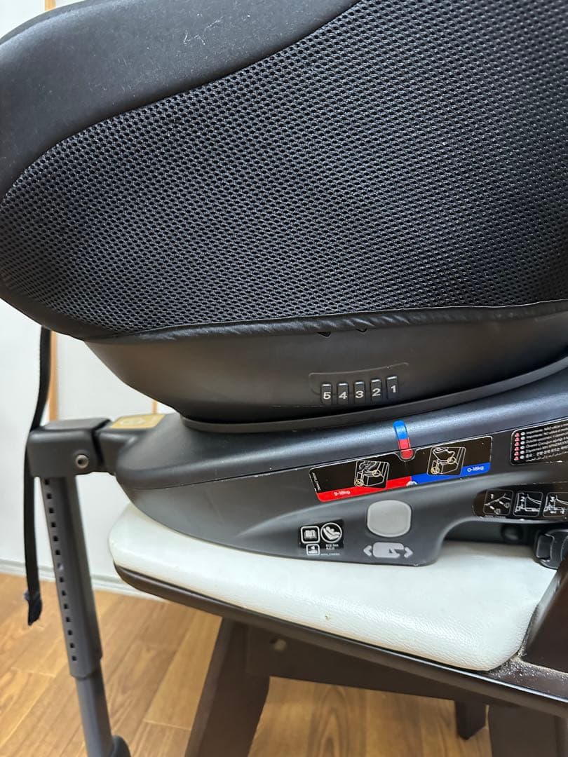 美品ジョイー チャイルドシート アーク360°isofix Joie