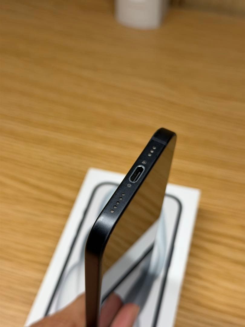 Apple iPhone15 ブラック 本体 128GB