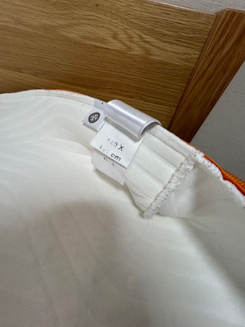 テンピュール　ダブルマットレスとベッドフレームセット