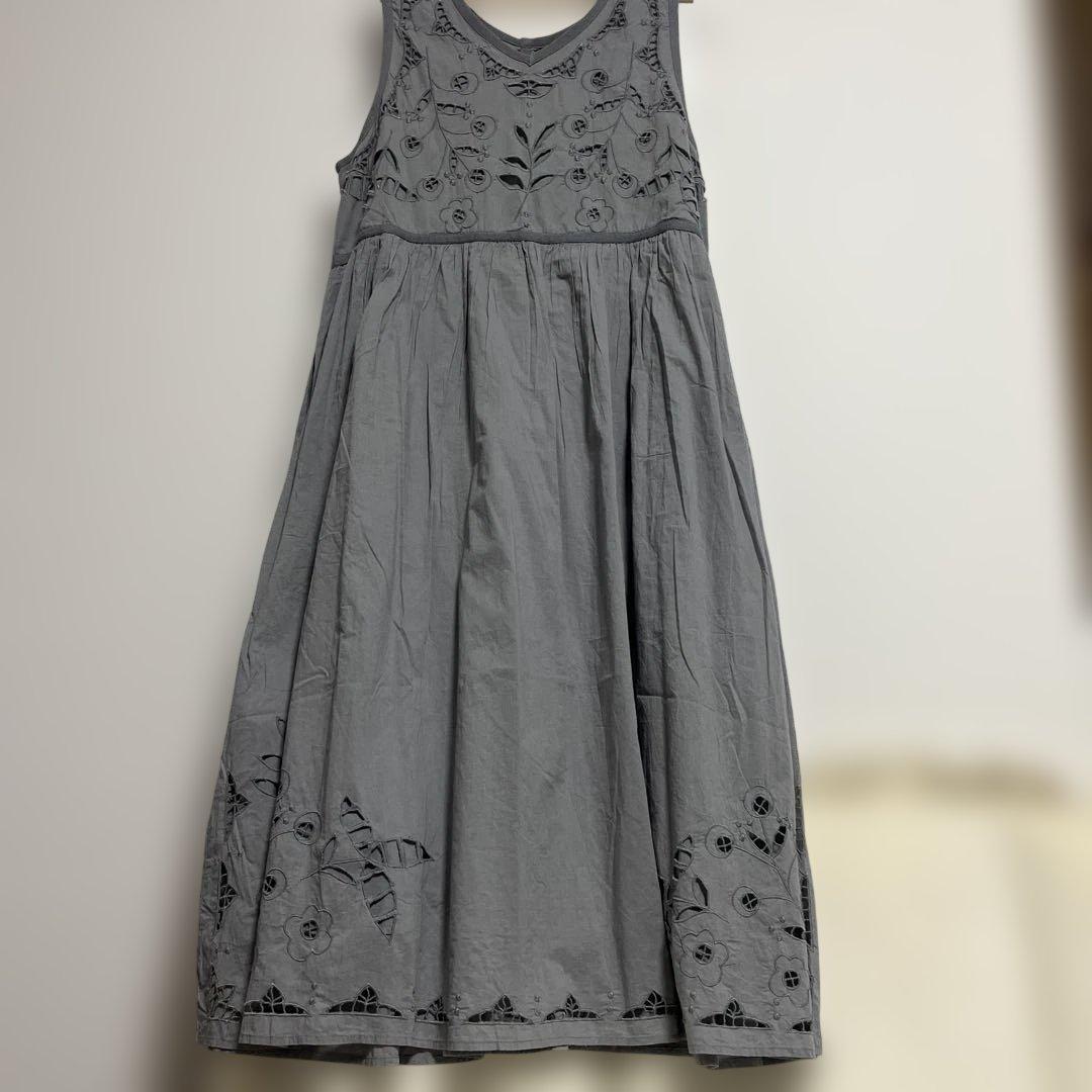 ツハル＊カットワーク刺繍前後着ノースリワンピース