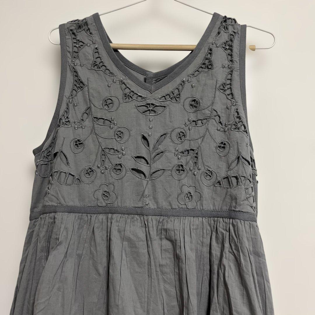 ツハル＊カットワーク刺繍前後着ノースリワンピース