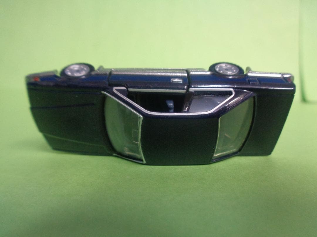 トミカプレミアム　タカラトミーモール　日産レパード