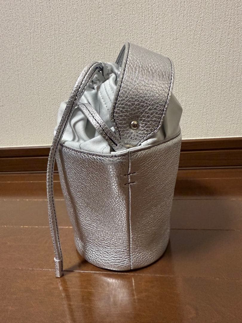 ayakoバッグ ポタリ　シルバー　新品未使用