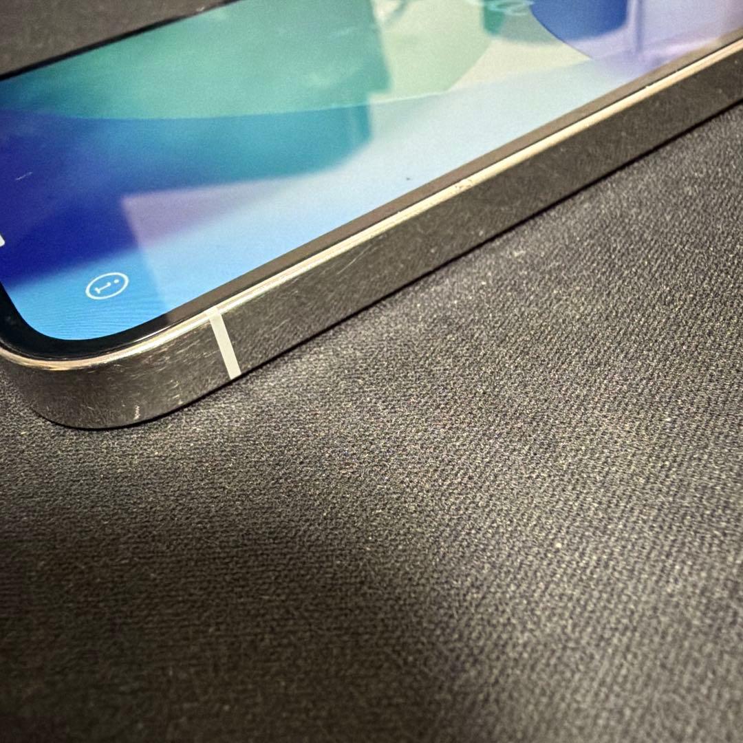 Apple iPhone 12 Pro 256GBシルバー simロックなし