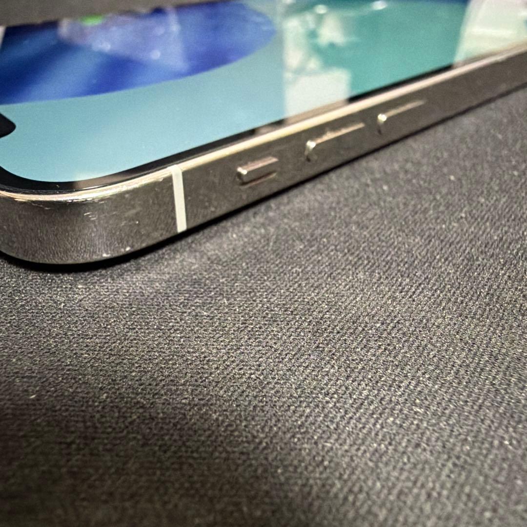 Apple iPhone 12 Pro 256GBシルバー simロックなし