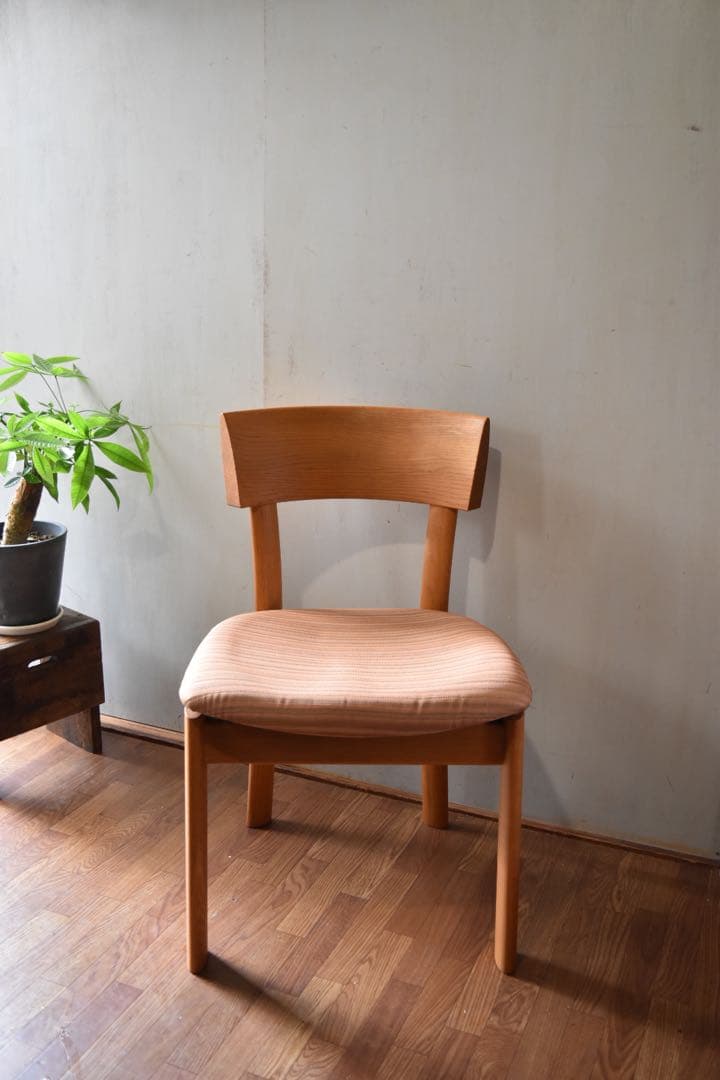 日進木工 オーバル ダイニングチェア