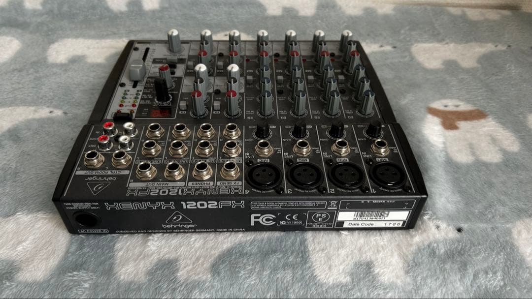ベリンガー　XENYX 1202FX アナログミキサー 12ch