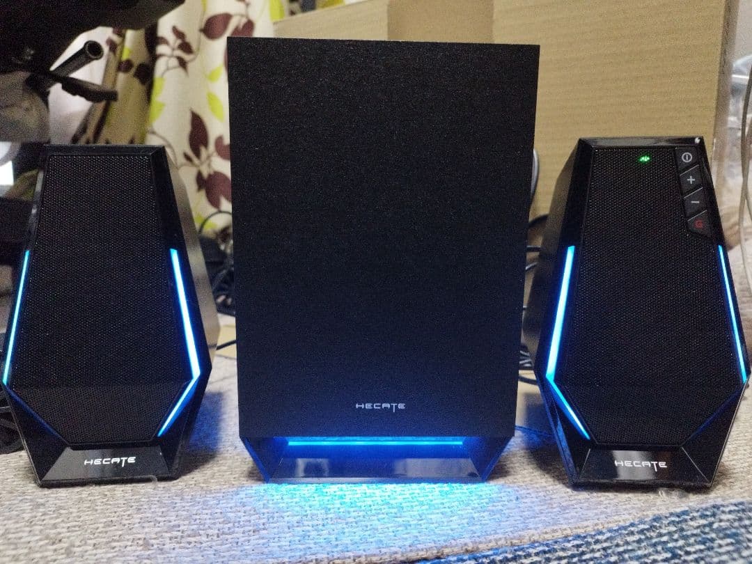 サブウーファー付き Edifier G1500 MAX