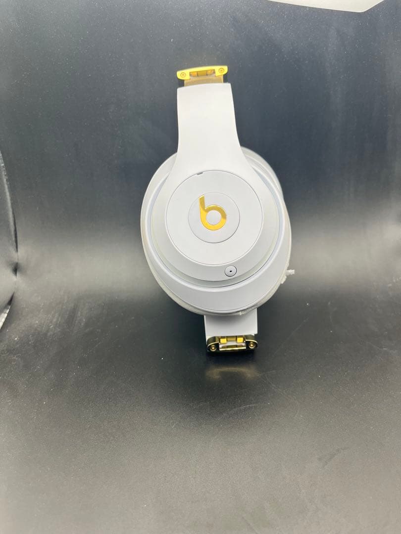 Beats ワイヤレスヘッドホン ホワイト　studio3
