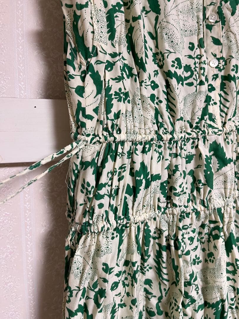 ソレイアード プリントレーヨン ギャザードミディワンピース