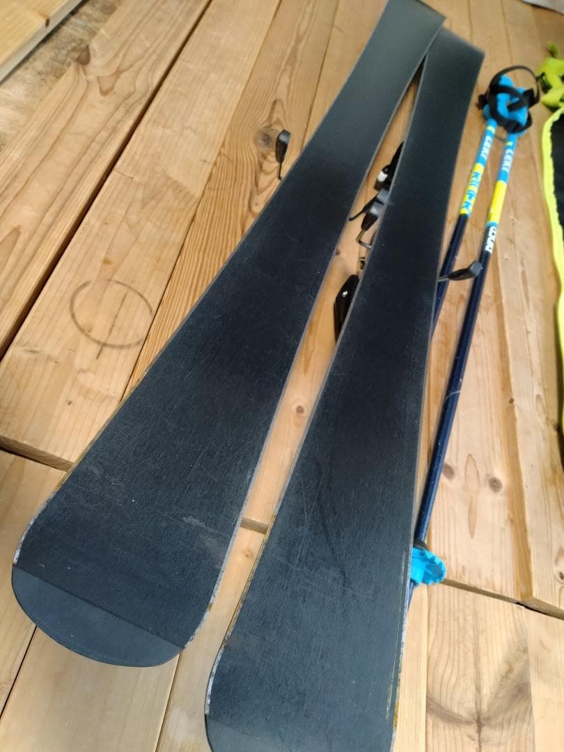 120cm スキーセット（スキー板・ポール・バッグ）