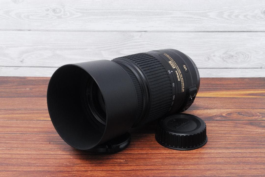 極美品望遠レンズNikon AF-S 55-300mm F4-5.6 ED VR