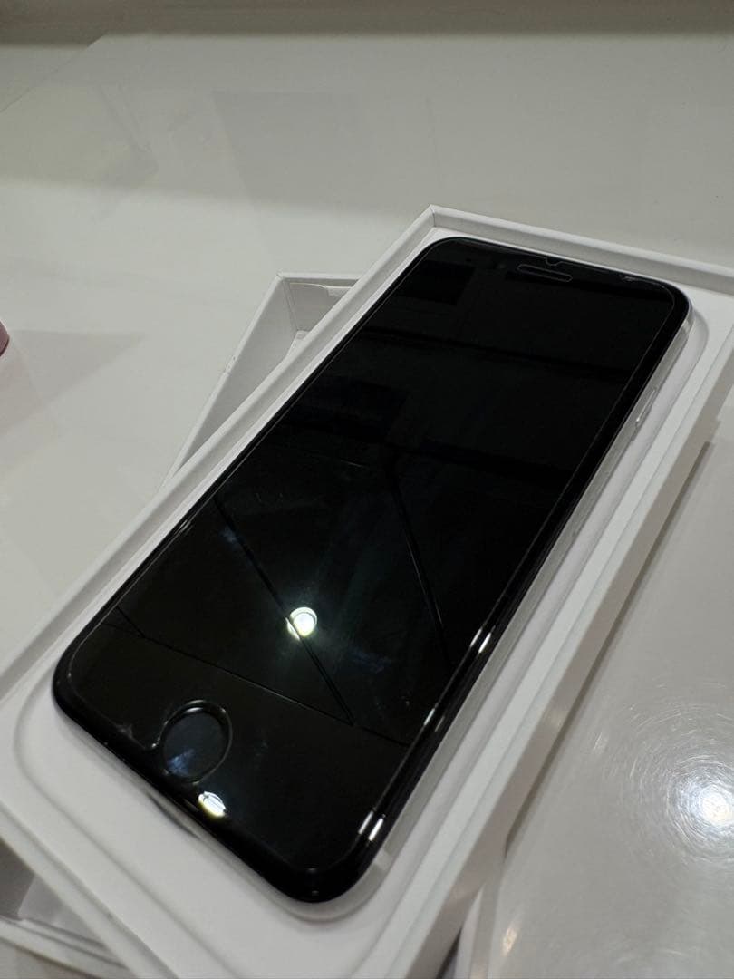 iPhoneSE 第3世代 64GB ホワイト