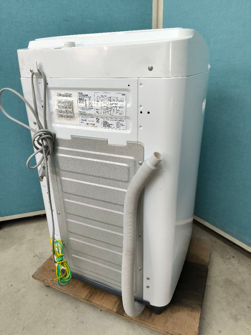 2023年製　ハイアール　 ミニマム3.3kg全自動洗濯機 JW-C33B-W