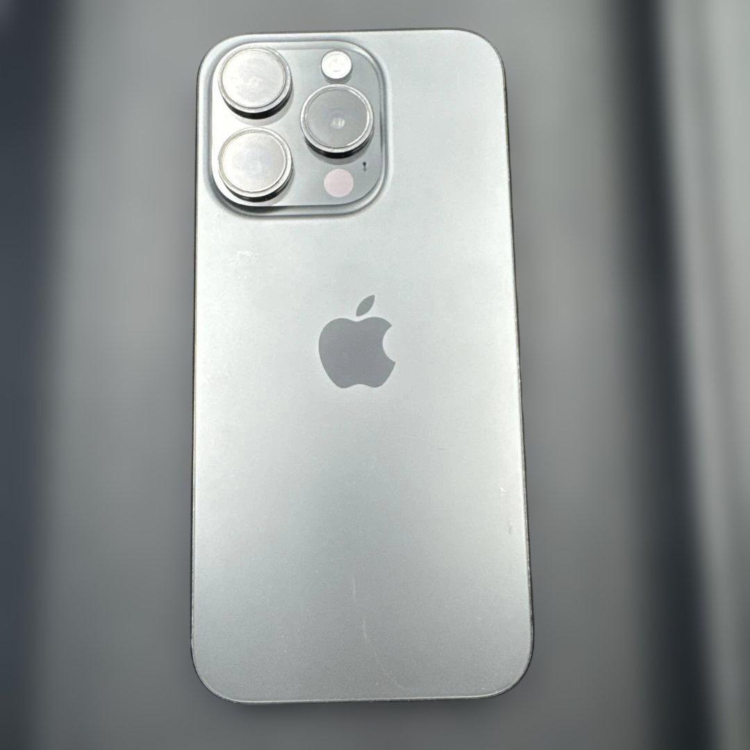 ④Apple iPhone 15Pro スペースブラック　512Ｇ