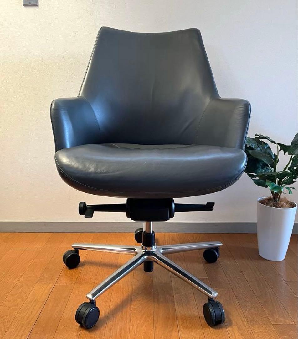 キールハワー　CONA 本革デスクチェア　総革　モダン　ミッドセンチュリー