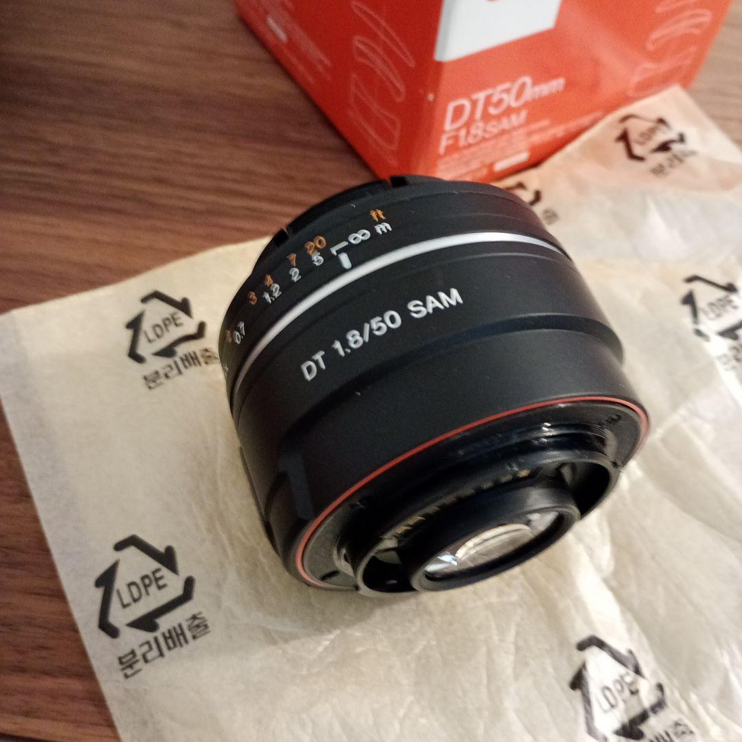 カメラ　レンズ　ソニー　α　DT50mm 　F1.8 SAM 美品