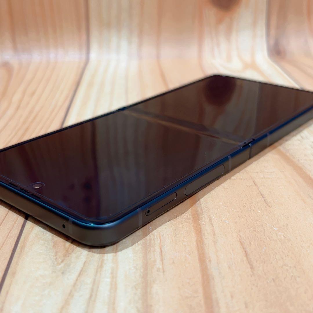 SIMフリー 本体 Galaxy Z Flip5 512GB 124G4 グレー