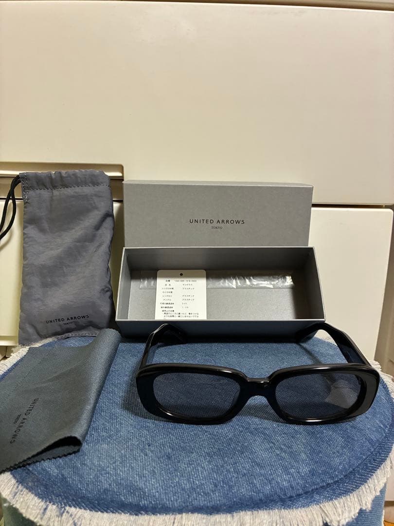 金子眼鏡　UNITED ARROWS ブラックサングラス