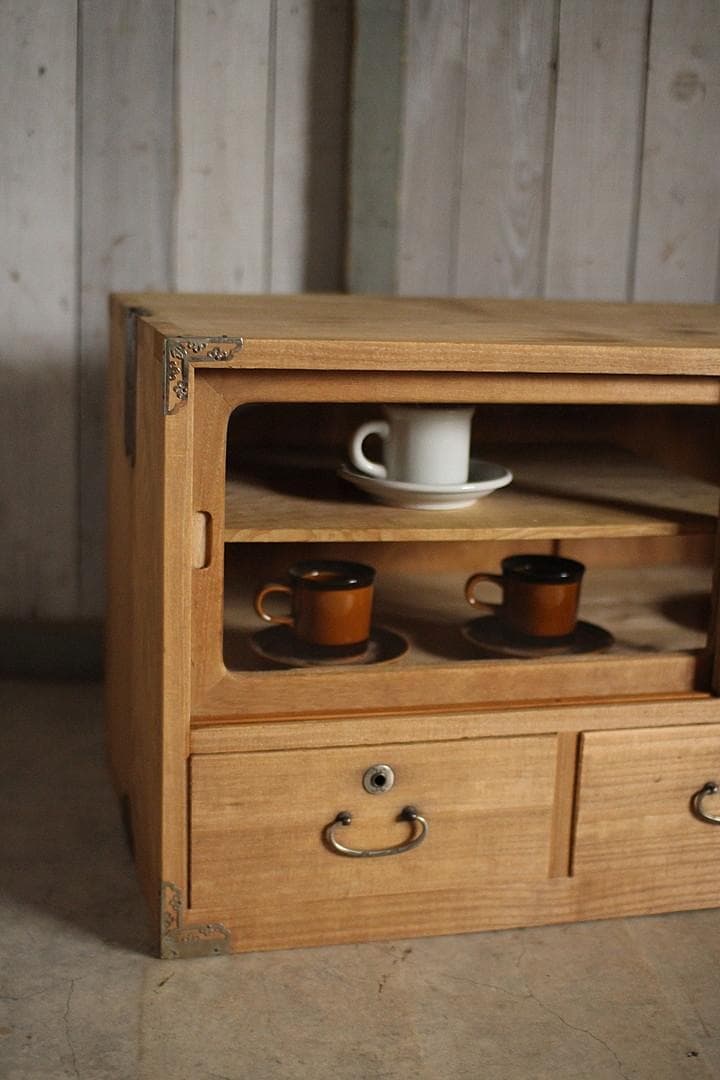 古いガラス戸棚×木製小引き出し3杯　ローチェスト　食器棚　古家具