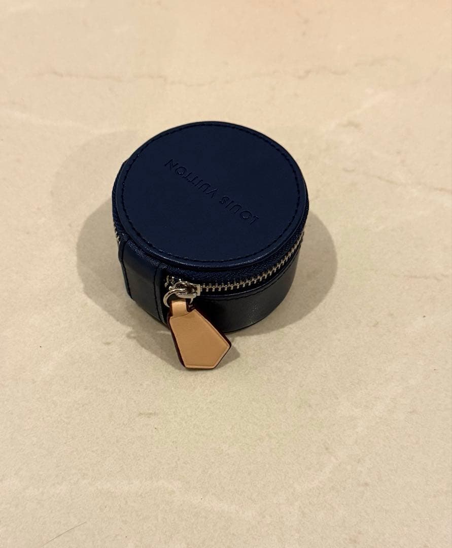 新品未使用‼️ルイヴィトン✨イヤホン➕ケース➕別売りモノグラムケース➕他付属品あり