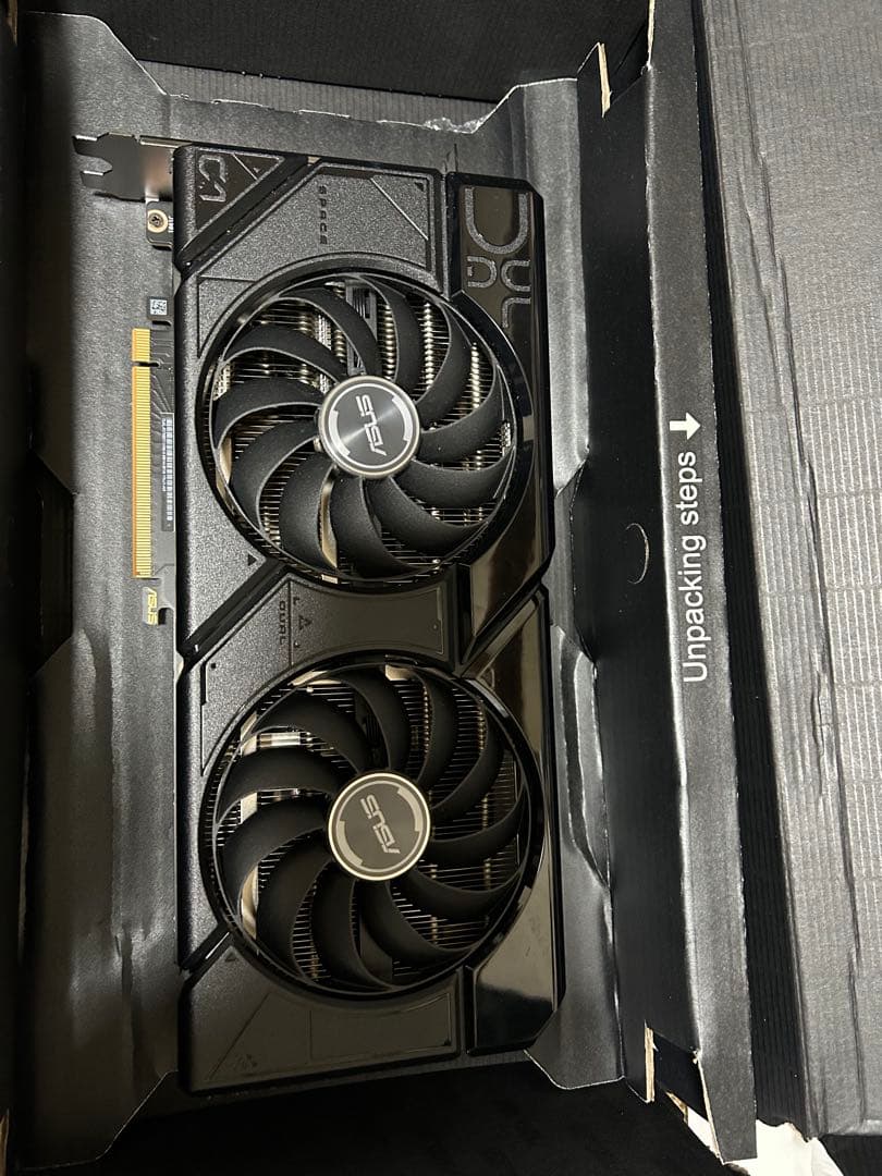 グラフィックボード・グラボ・ビデオカード ASUS Radeon RX 7800 XT OC Edition 16GB
