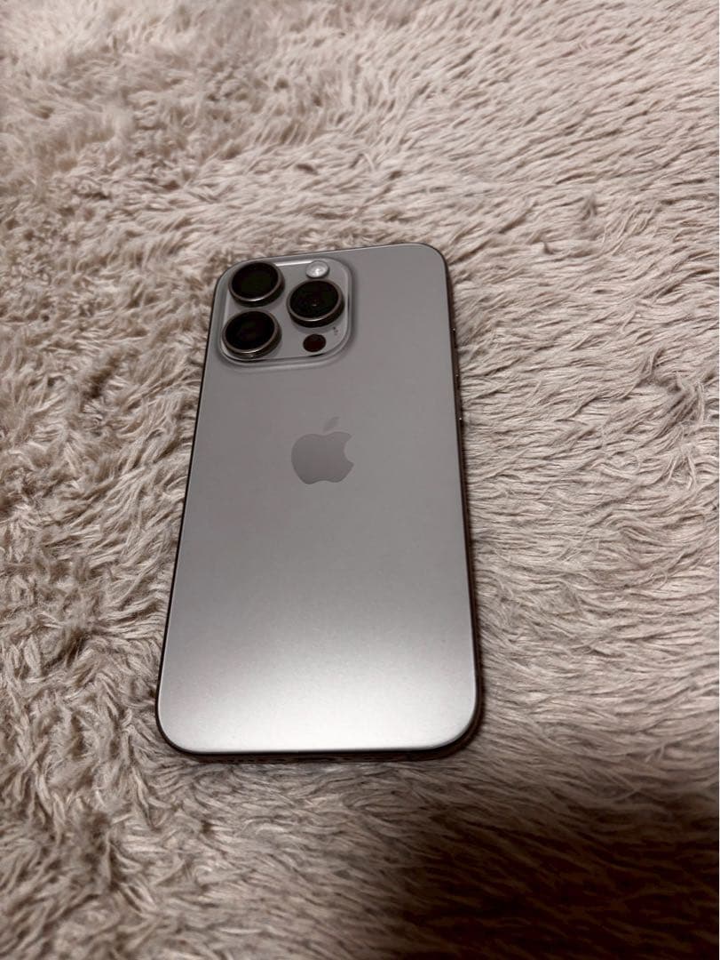 iPhone 15 Pro 128GB SIMフリー バッテリー89% 本体のみ
