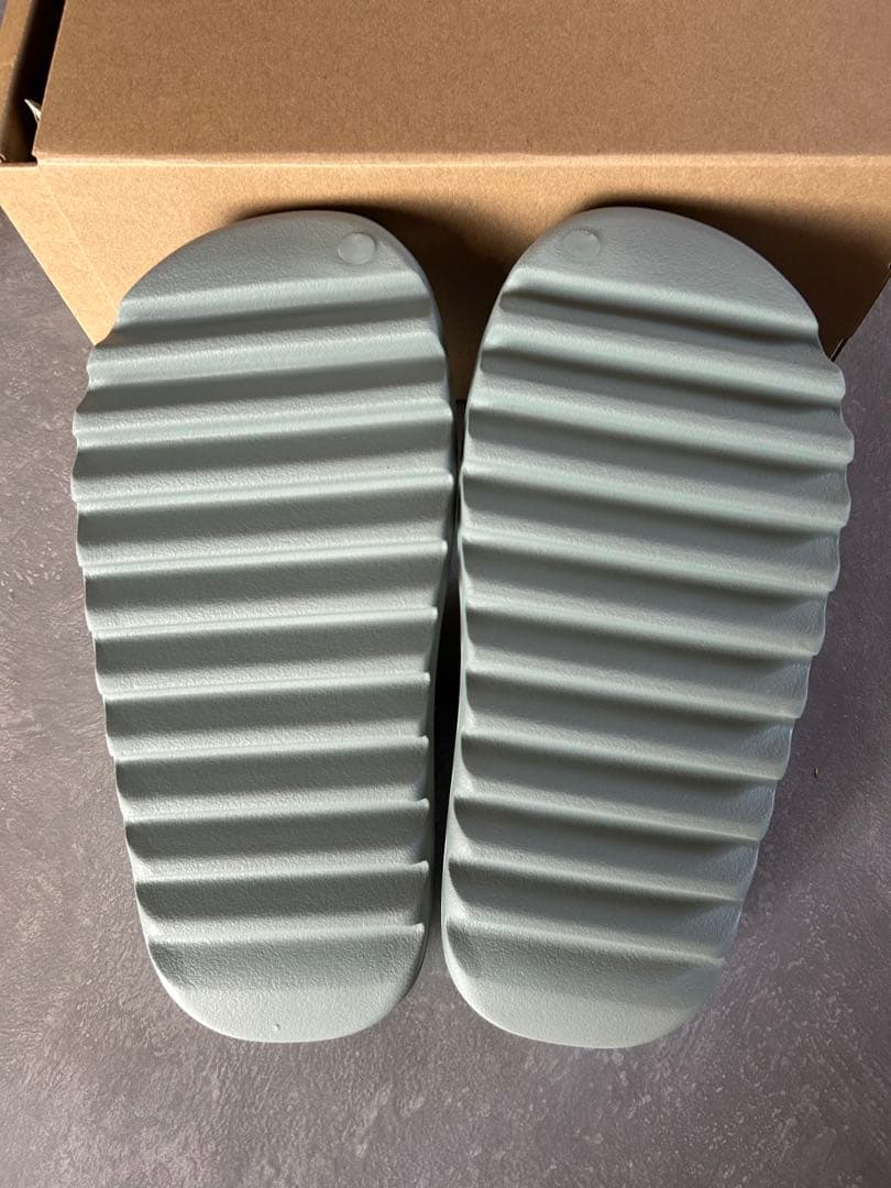 adidas yeezy slide salt イージー スライド ソルト