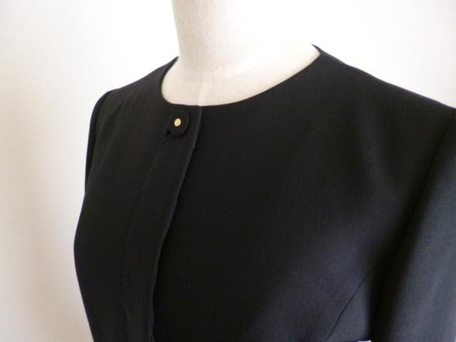 Harrodsハロッズストール付きブラックスーツ （上下別サイズ）