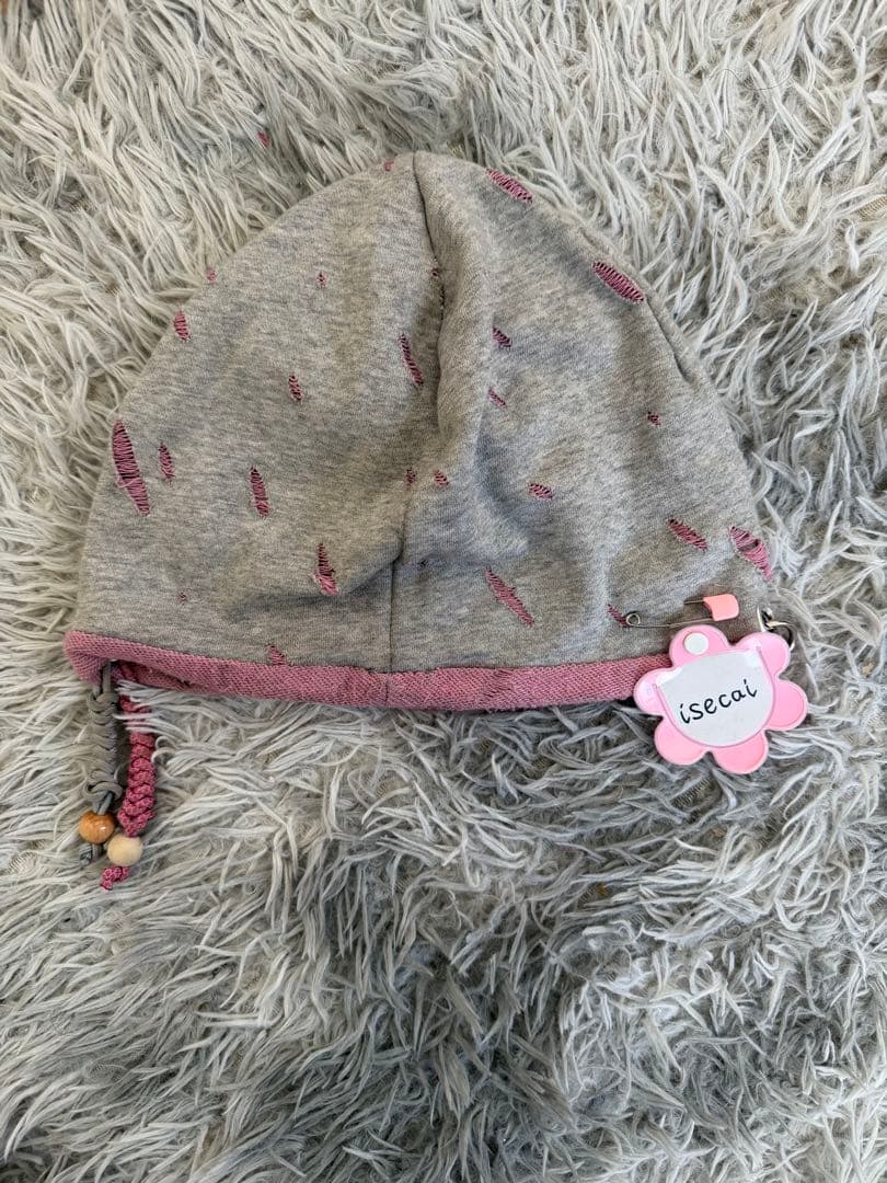 IsecaI Whimgy Beanie グレー×ピンク