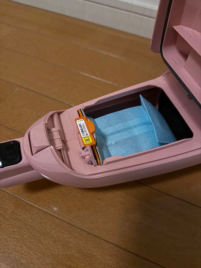 マキタ　コードレス掃除機　コードレスクリーナー　ピンク　スタンド付き