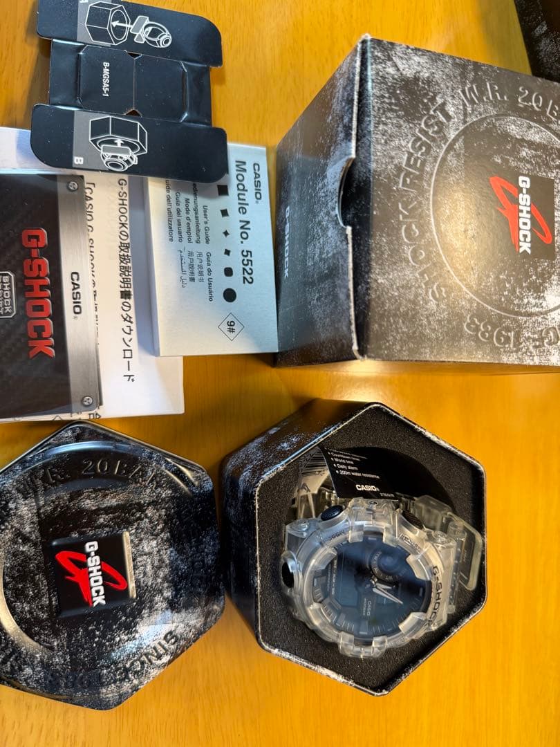 未使用　G-SHOCK　Gショック GA-700SKE-7AJF