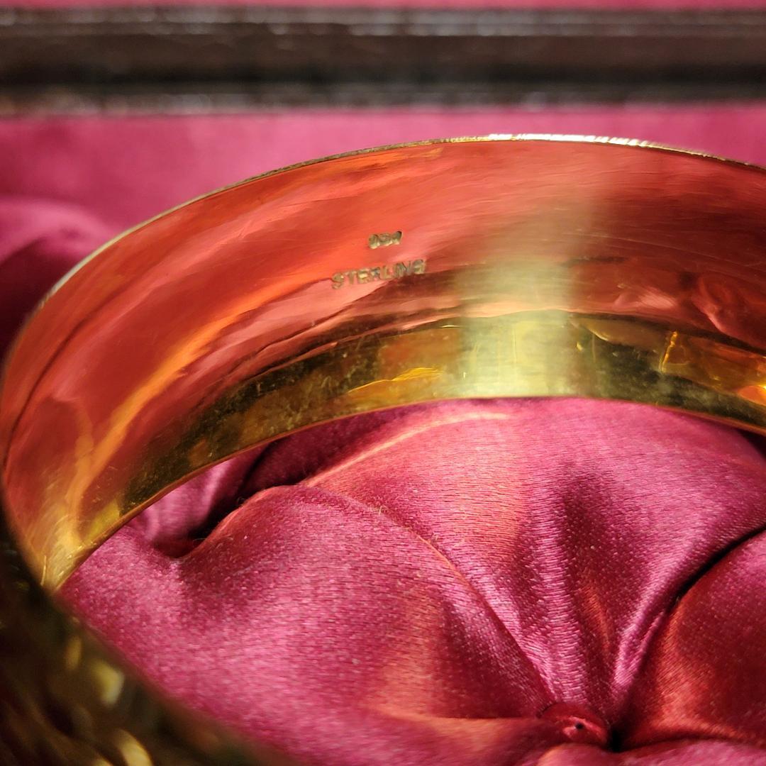 ビンテージ ゴールドカラーの彫金バングル スターリングシルバー 925