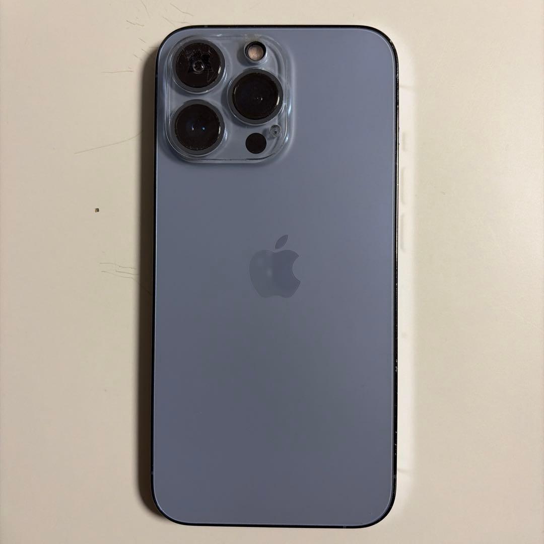 iPhone 13 Pro 箱・純正未使用充電器付／レンズ不具合・動画雑音あり