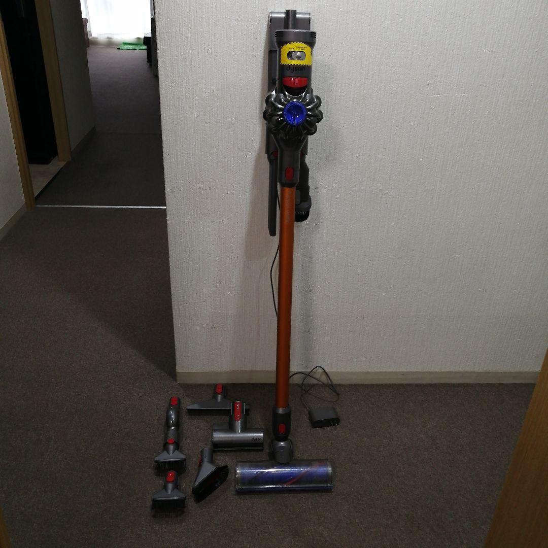 R*u様 Dyson V8 sv11　スティッククリーナー 本体 実動完品❤　送