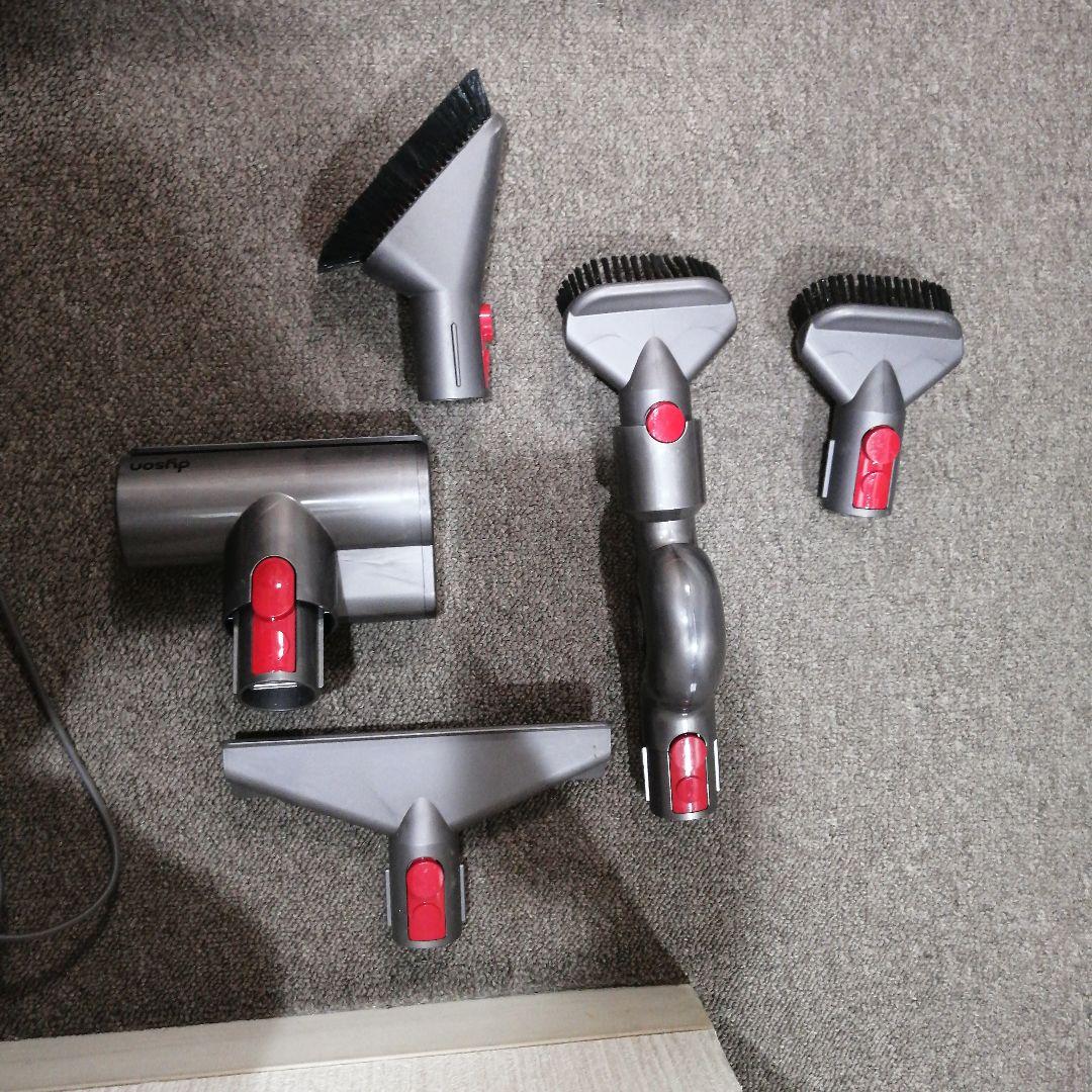 R*u様 Dyson V8 sv11　スティッククリーナー 本体 実動完品❤　送