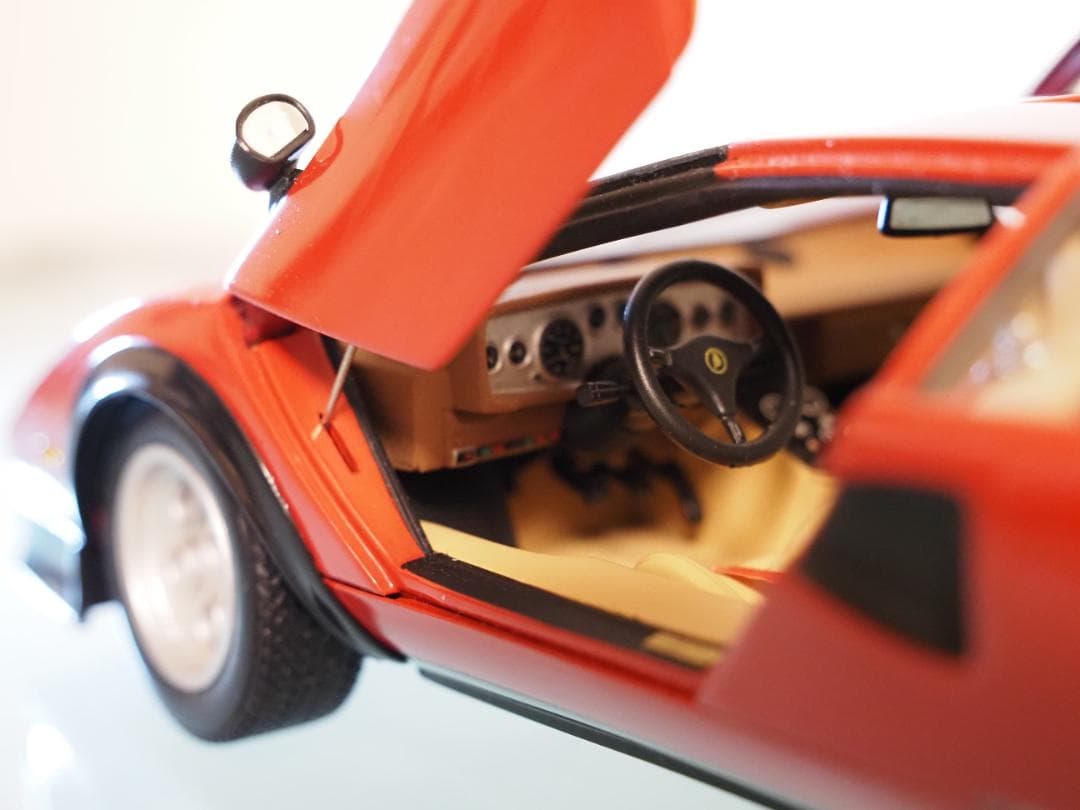 京商 オリジナル 1/18 ランボルギーニ カウンタック LP500Sレッド