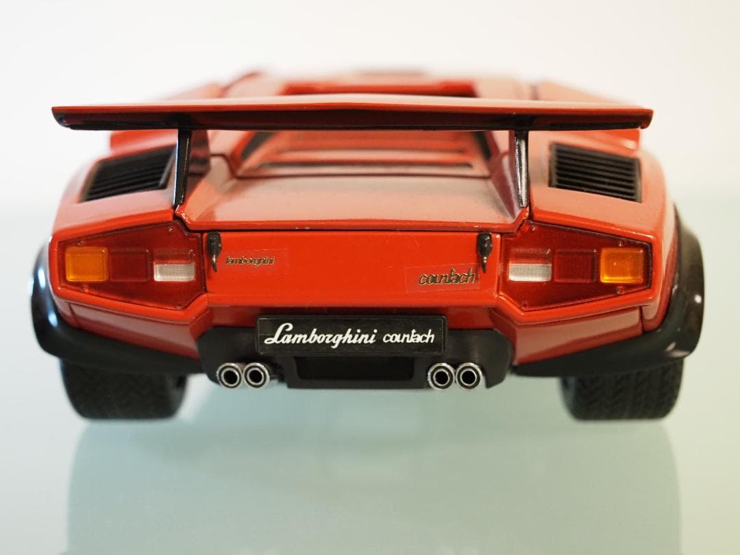 京商 オリジナル 1/18 ランボルギーニ カウンタック LP500Sレッド