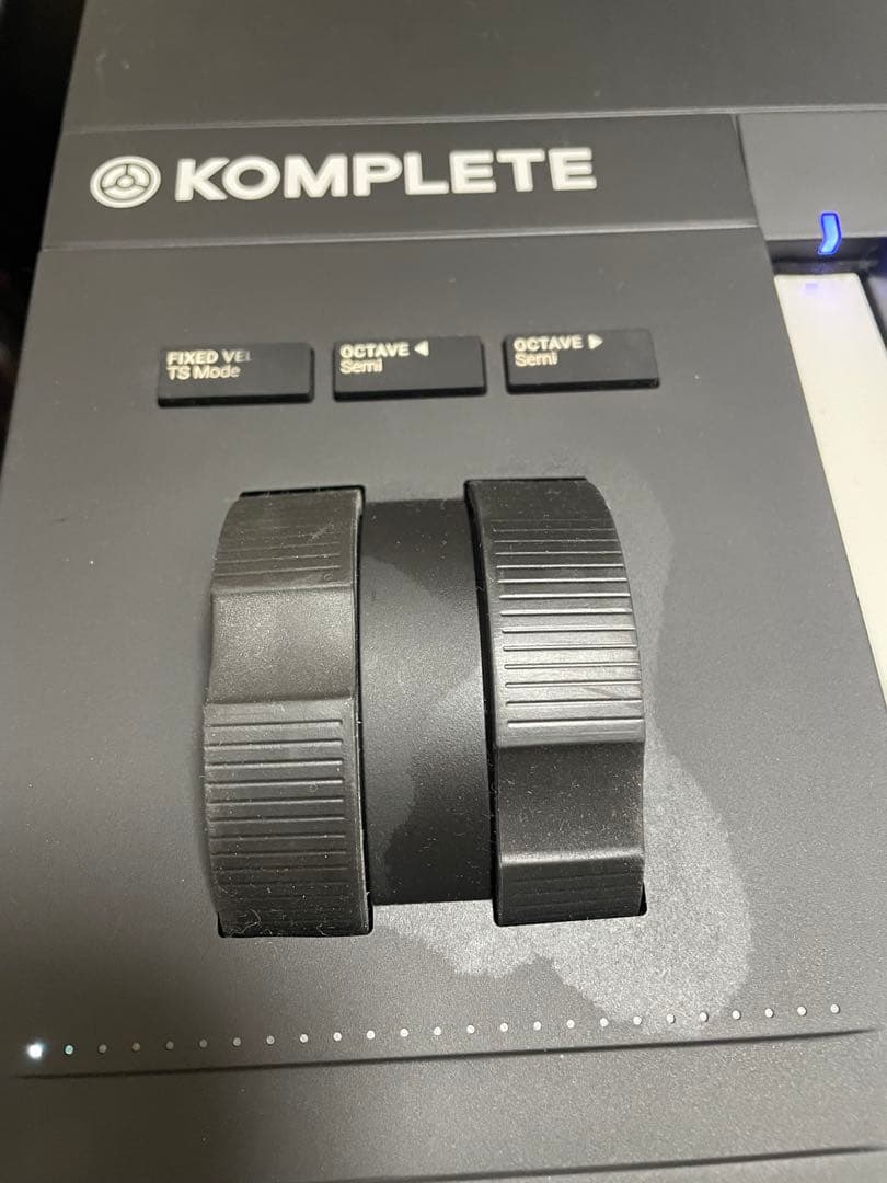 DTM・DAW KOMPLETE KONTROL S88 MK2