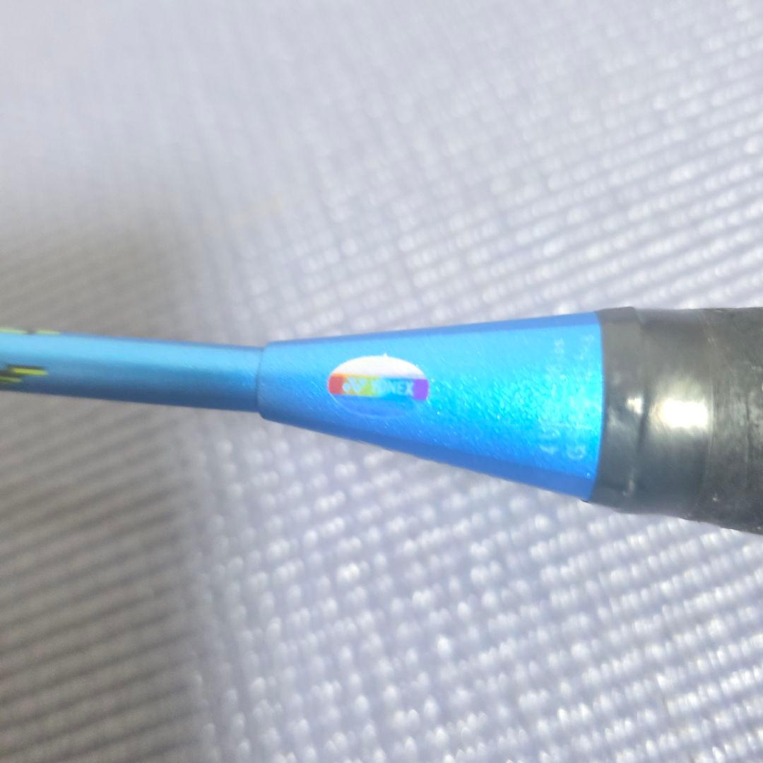 410美品】 Nanoflare 700 バドミントンラケット　ナノフレア700