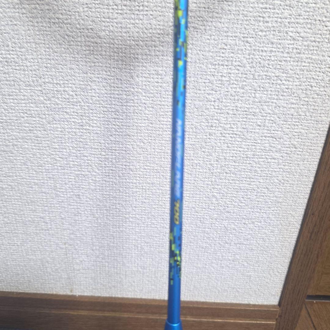 410美品】 Nanoflare 700 バドミントンラケット　ナノフレア700