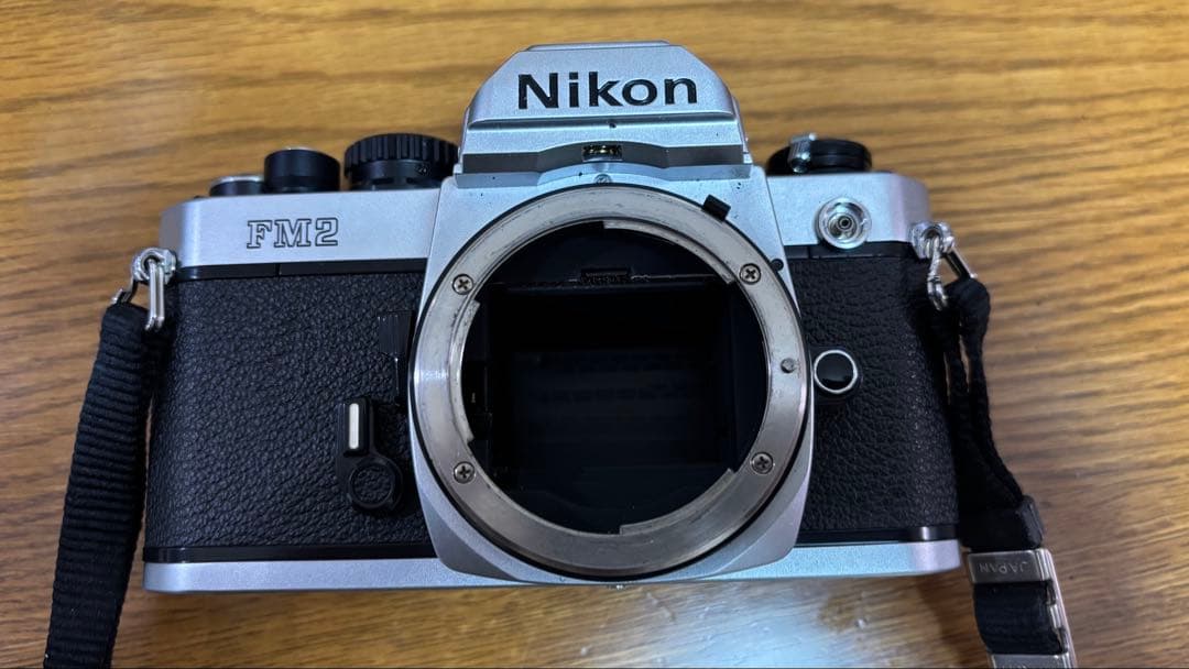 NIKON NEW FM2 シルバー　レンズ付き