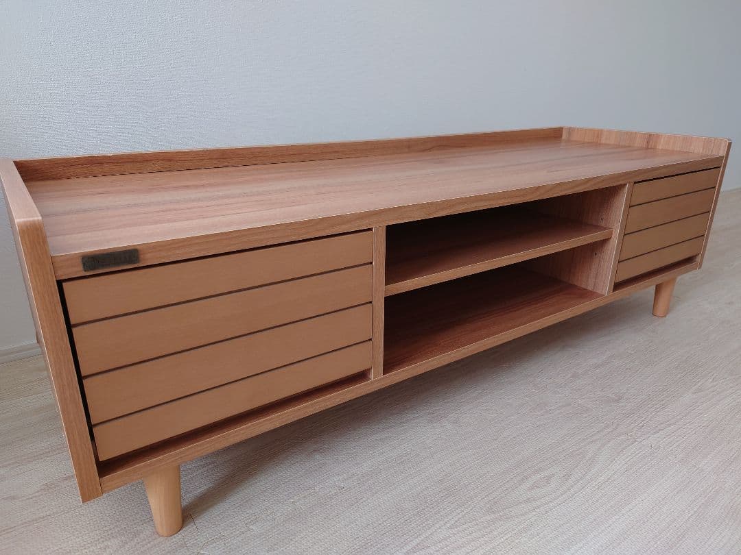 テレビ台　佐藤産業　幅120 高さ 37 奥行 40