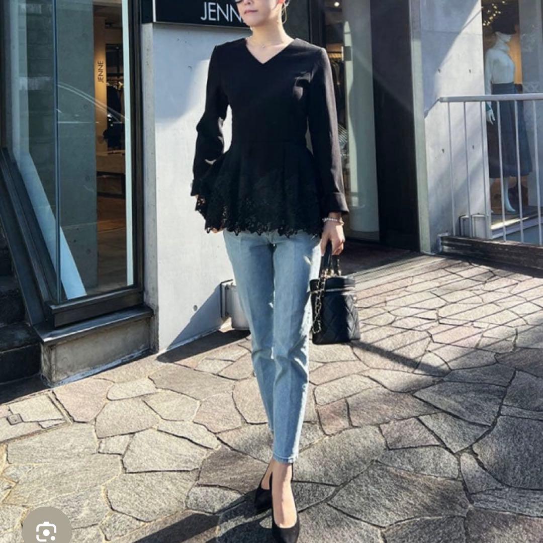 新品　JENNE ジェンヌ ペプラムレース ブラウス シンプル 黒　XL