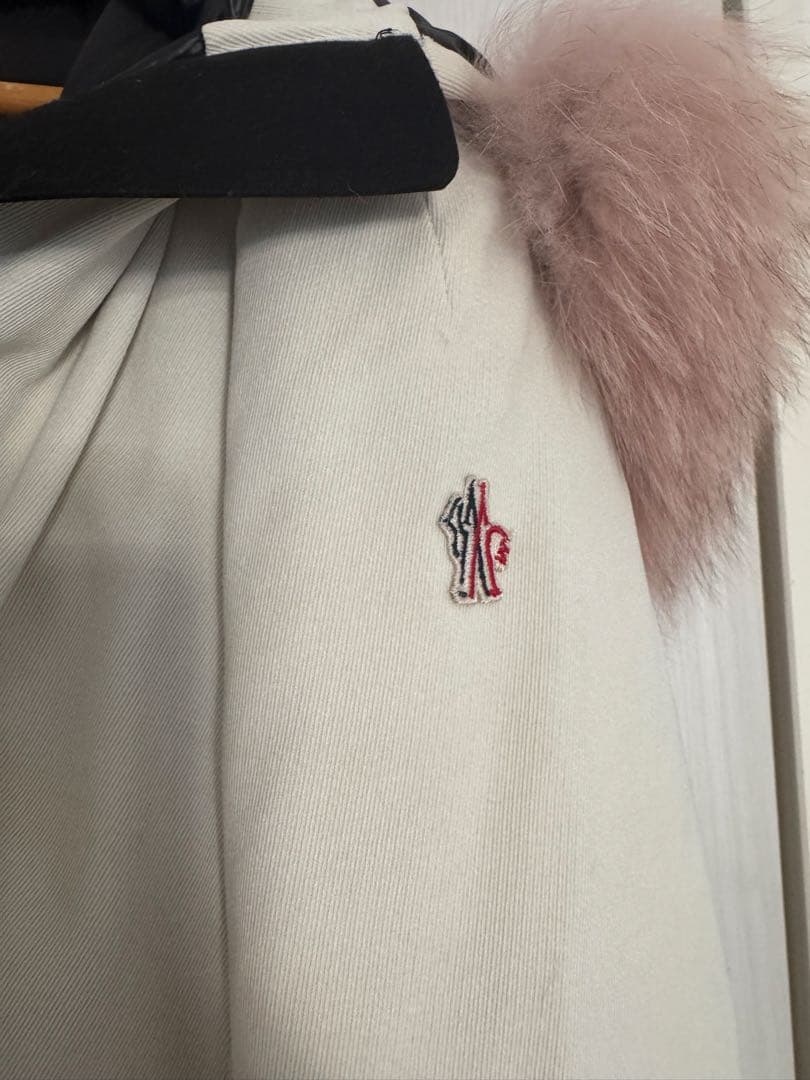 MONCLER ホワイト スキーウェア 女性用